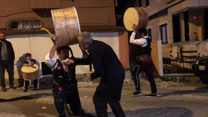 Kına Çıkışı Davul Zurna Hizmeti